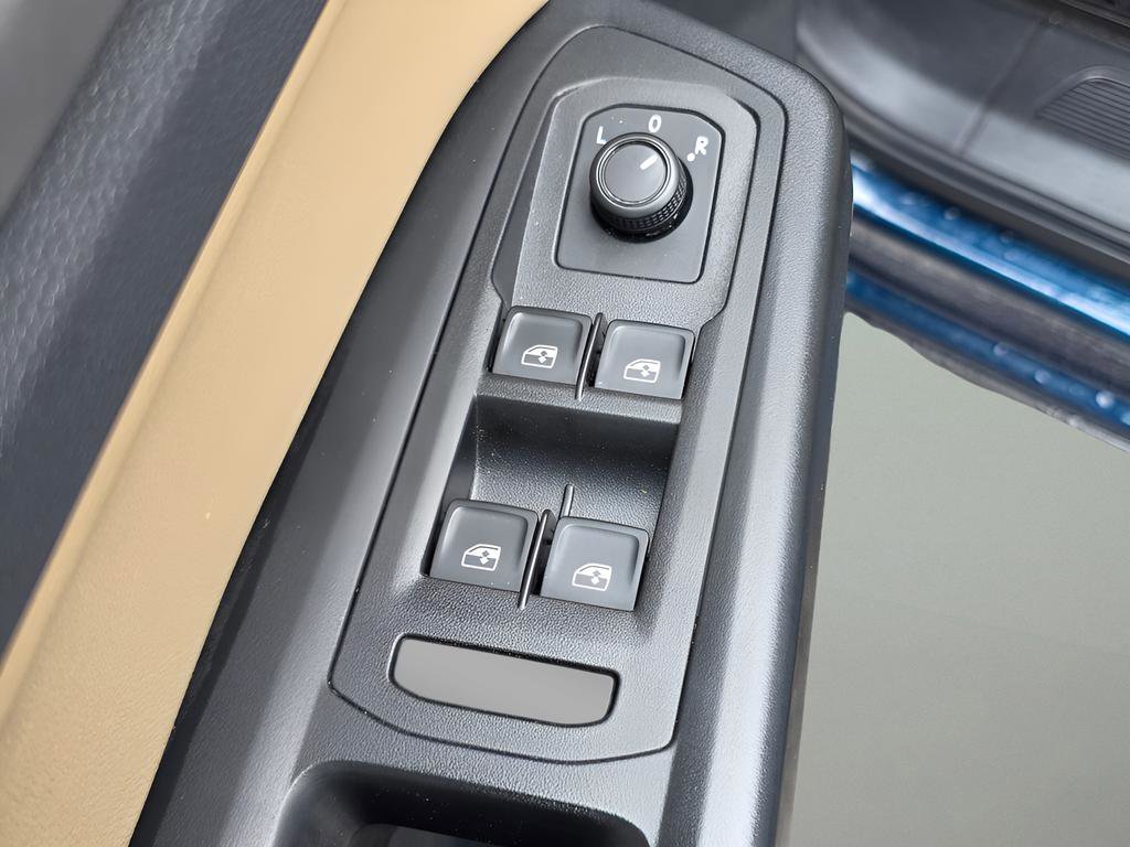 Used 2020 Volkswagen Atlas Cross Sport SE w/ Panoramic Sunroof Package image 18