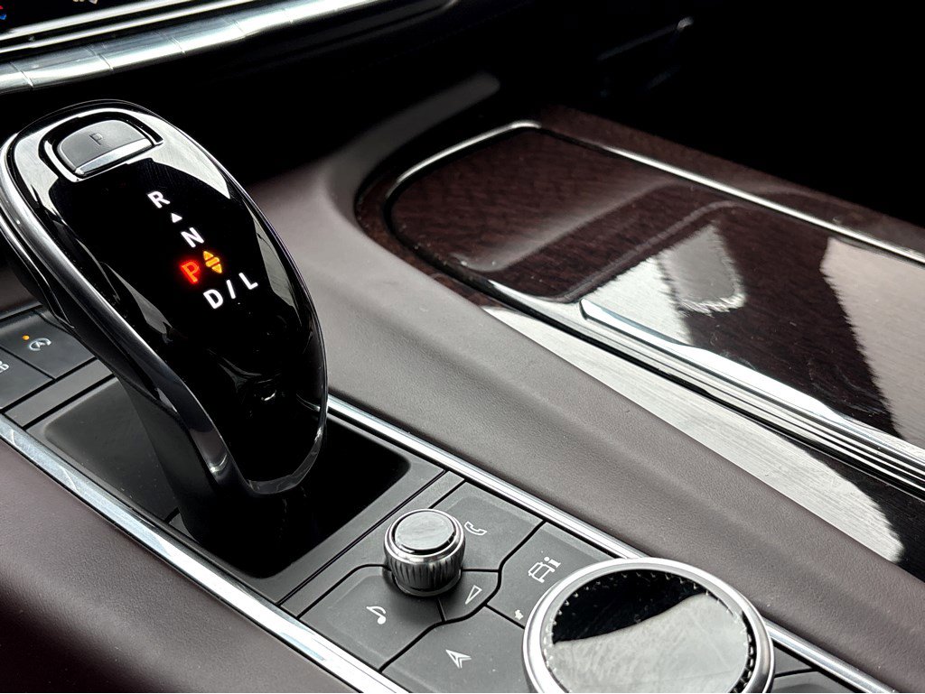 Certified 2024 Cadillac Escalade ESV Sport Platinum w/ LPO, ONYX Package image 20