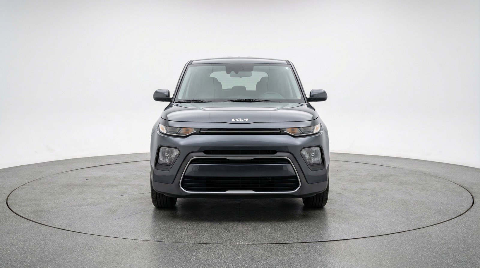 Used 2025 Kia Soul LX w/ LX Technology Package FWD image 2