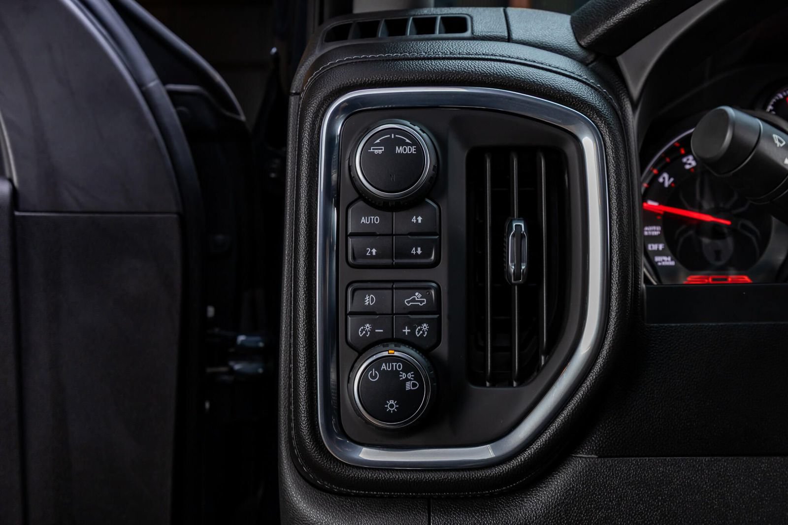 Used 2021 Chevrolet Silverado 1500 RST w/ All Star Edition Plus AWD/4WD image 21