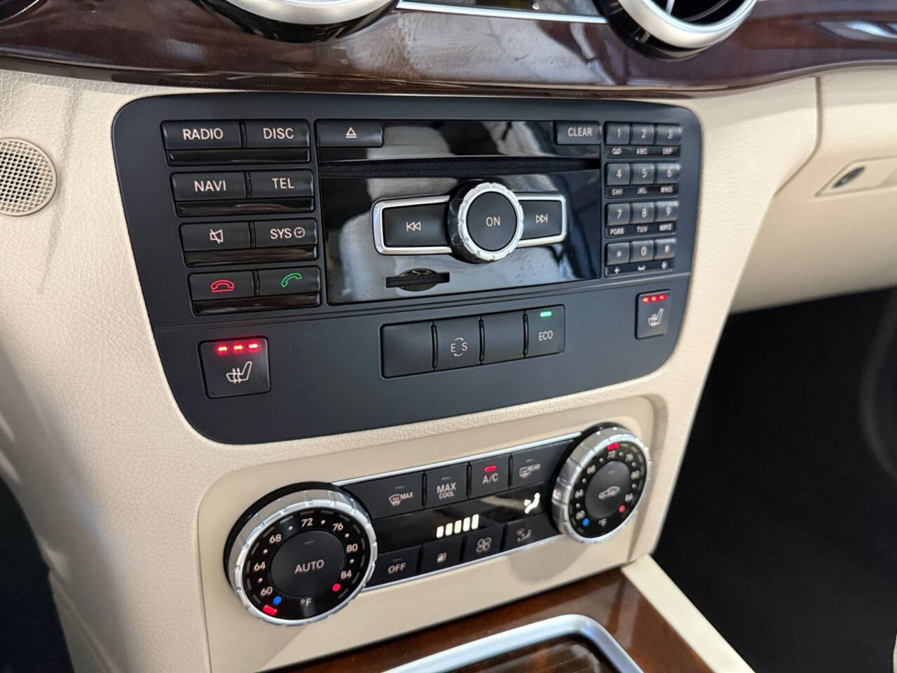 Used 2015 Mercedes-Benz GLK 350 4MATIC w/ Premium 1 Package image 26