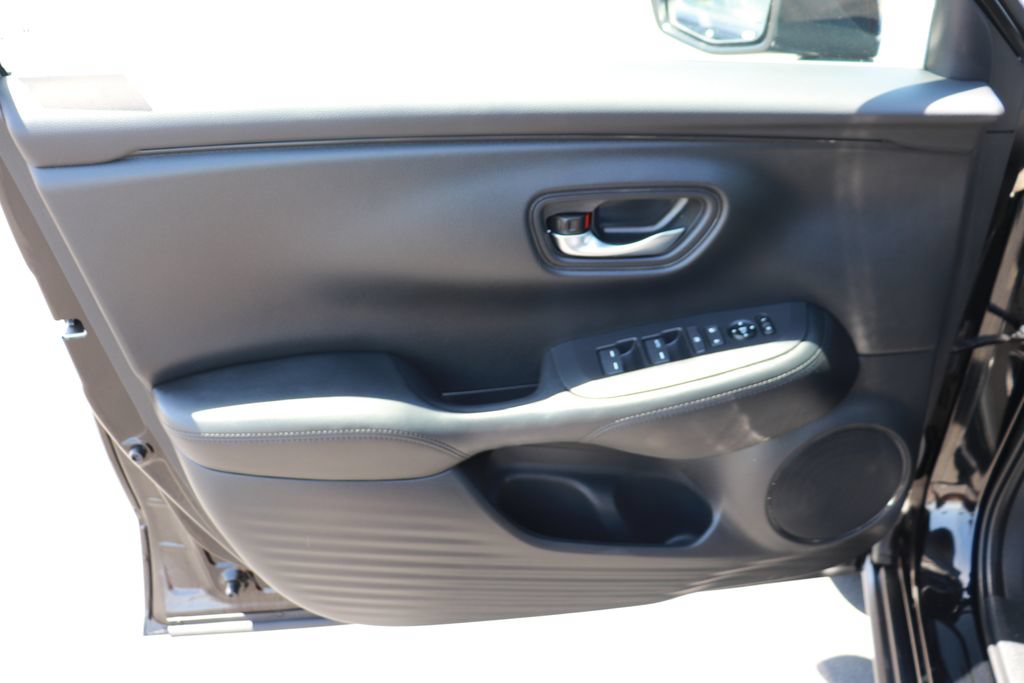 Certified 2026 Honda HR-V LX image 8