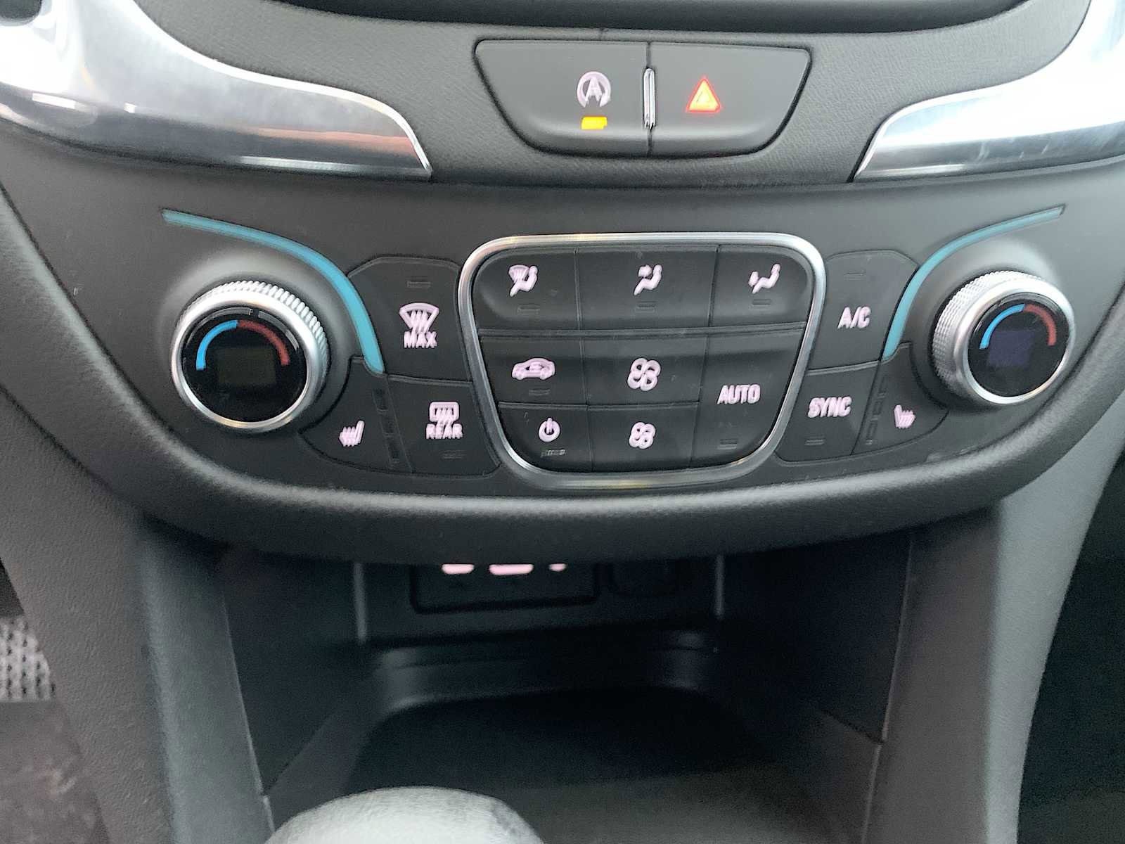 Certified 2023 Chevrolet Equinox LT image 17