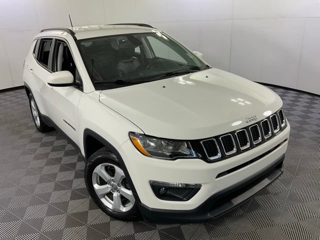 Used 2018 Jeep Compass Latitude w/ Cold Weather Group FWD image 45