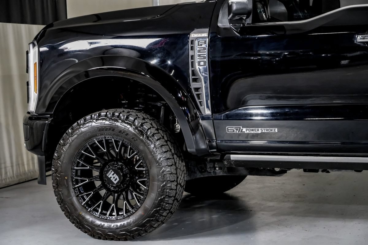 Used 2024 Ford F250 King Ranch w/ Chrome Package AWD/4WD image 13