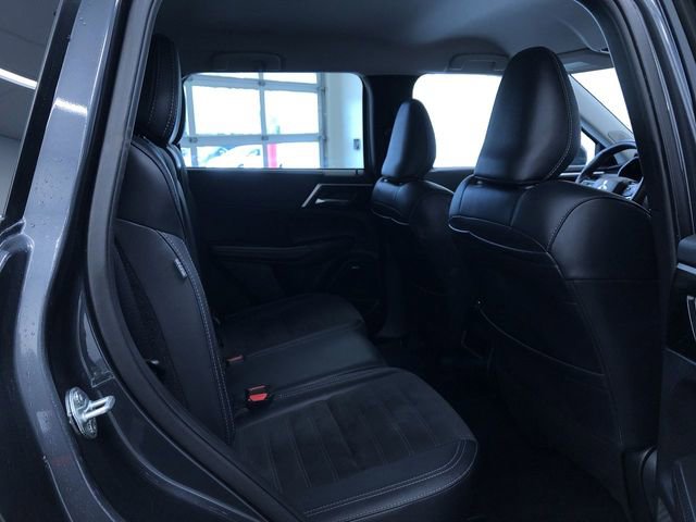 Used 2025 Mitsubishi Outlander SE AWD/4WD image 21