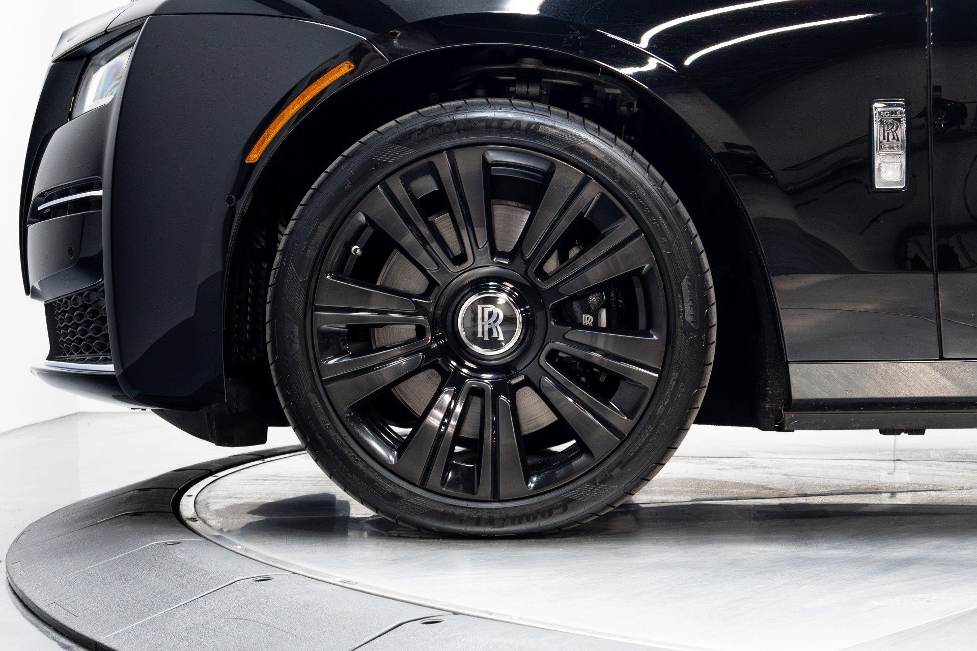 Used 2022 Rolls-Royce Ghost AWD/4WD image 49
