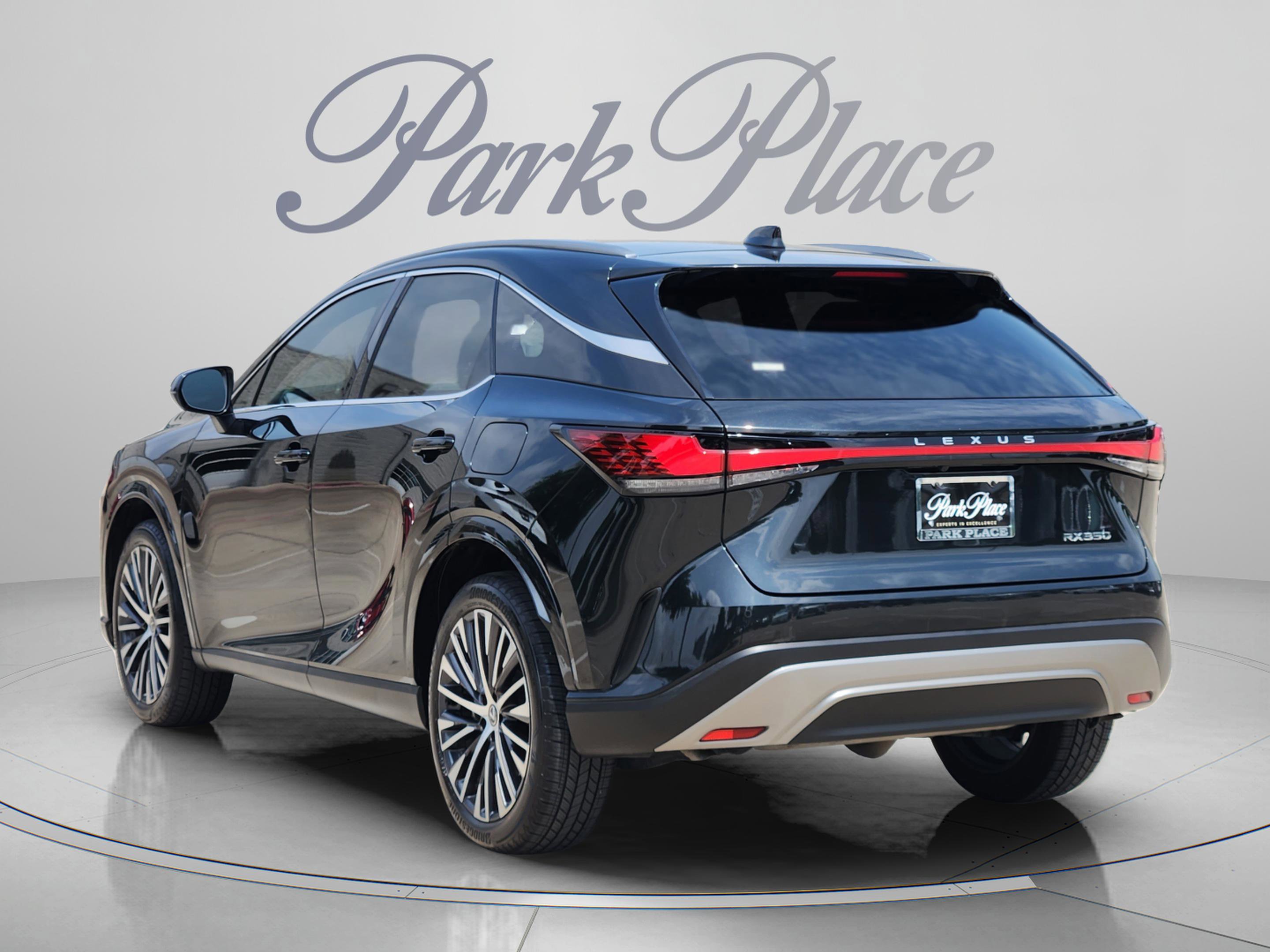 Used 2025 Lexus RX 350 Premium Plus w/ Accessory Package (Z1) FWD image 3