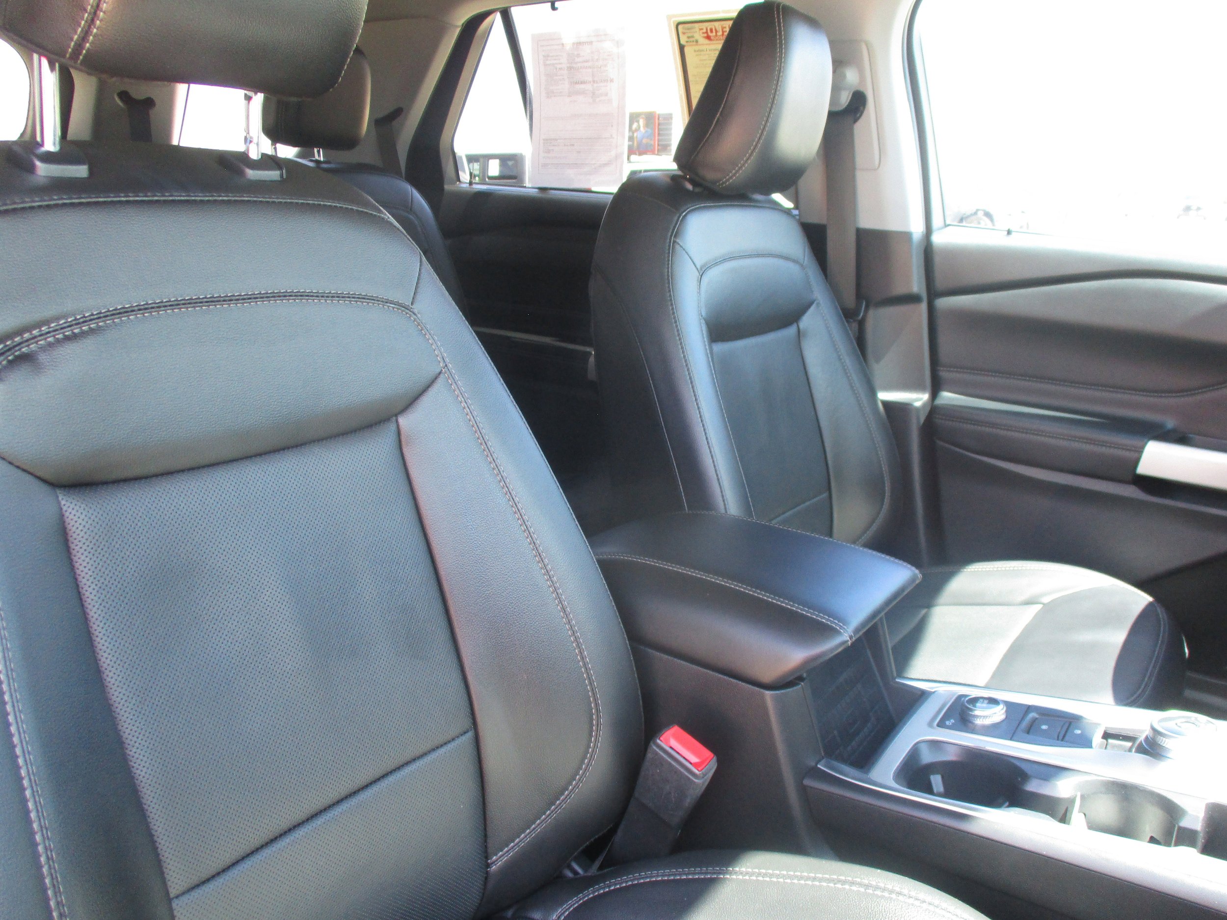 Used 2022 Ford Explorer Limited w/ Hybrid Equipment Group 310A AWD/4WD image 49