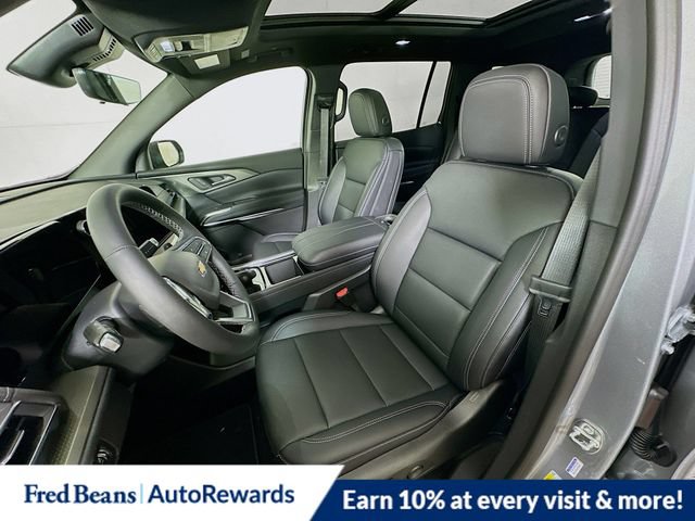 New 2026 Chevrolet Traverse LT w/ Sun and Wheel Package AWD/4WD image 17