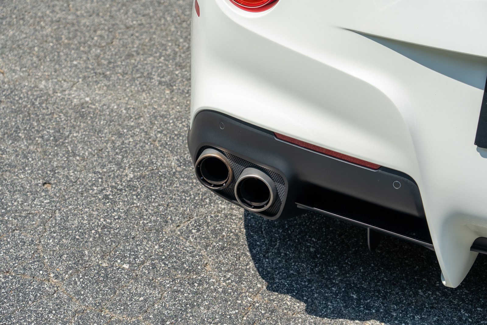 Used 2017 Ferrari F12 Berlinetta RWD image 15