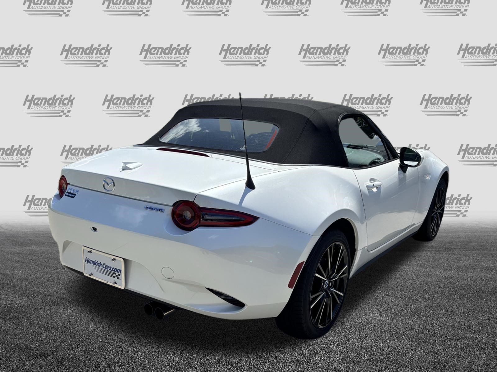 Used 2025 MAZDA MX-5 Miata Grand Touring RWD image 10