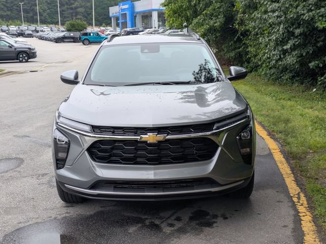 New 2026 Chevrolet Trax LT w/ Driver Confidence Package FWD image 6