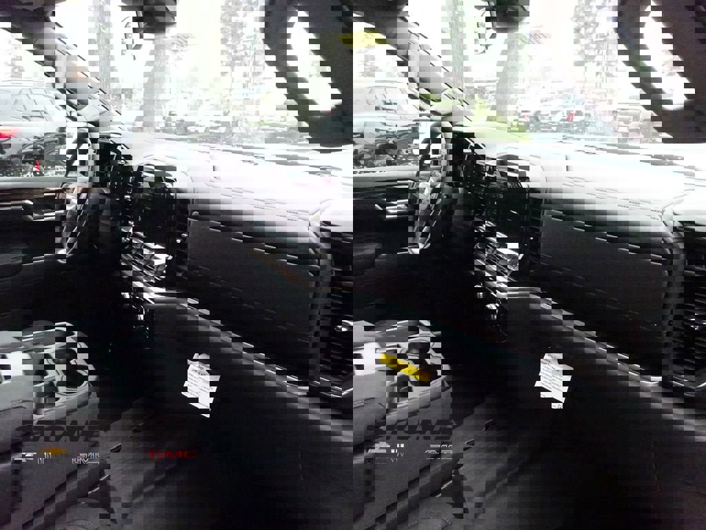 New 2026 GMC Sierra 1500 Elevation image 16