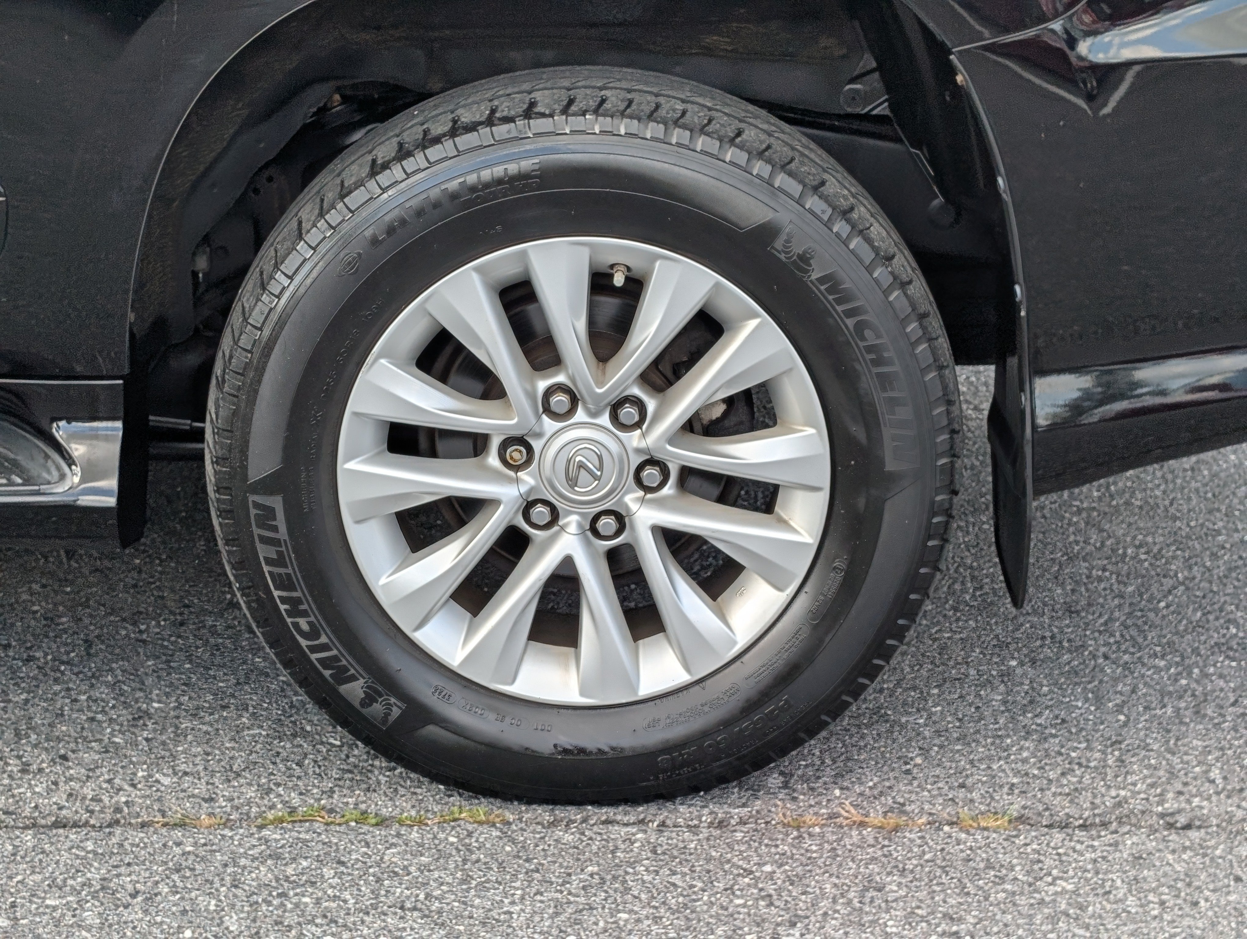 Used 2015 Lexus GX 460 w/ Premium Package AWD/4WD image 9