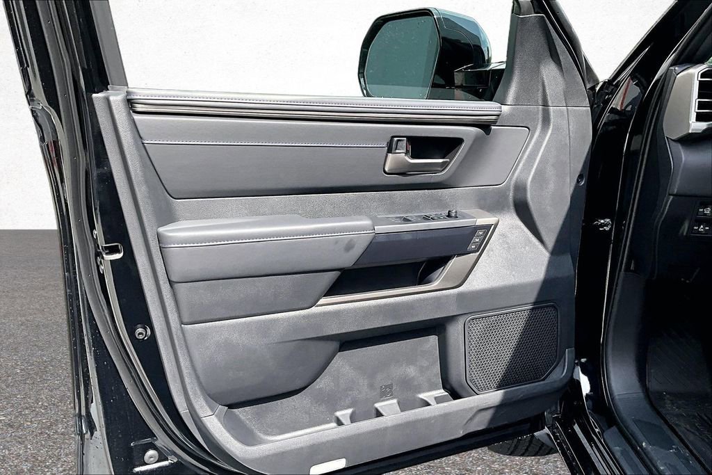 New 2026 Toyota Tundra Platinum AWD/4WD image 18