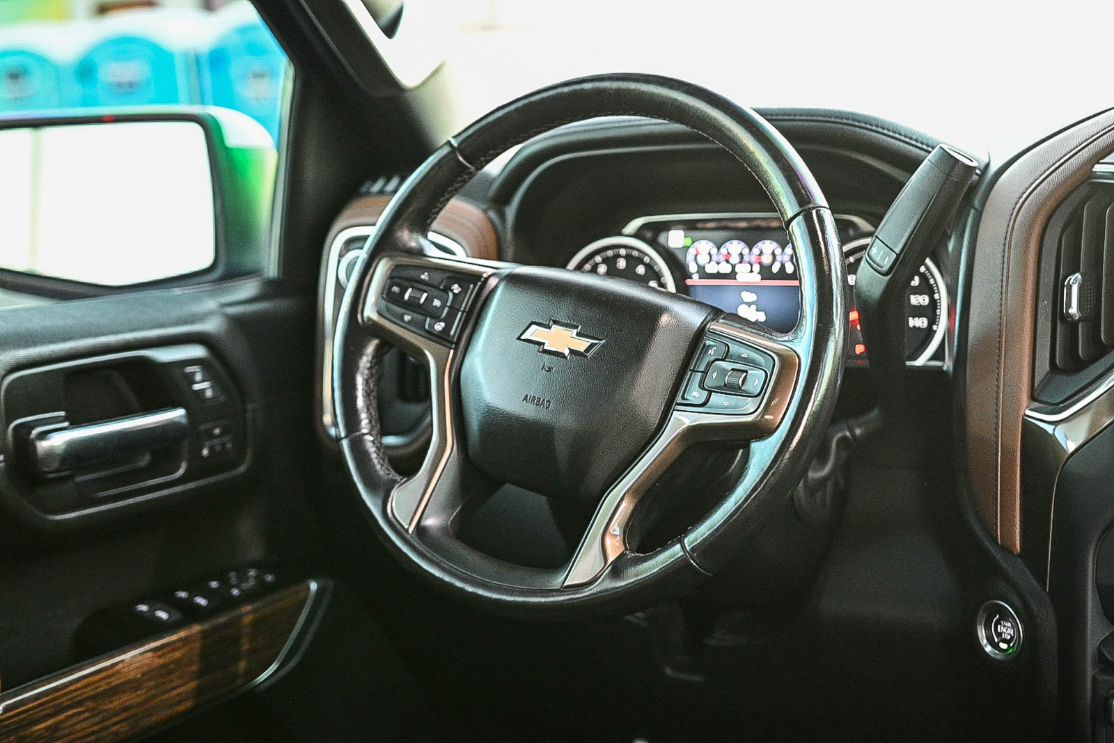 Used 2019 Chevrolet Silverado 1500 High Country image 16