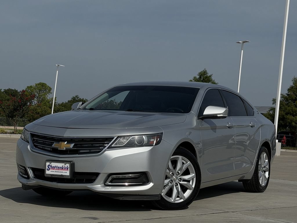 Used 2018 Chevrolet Impala LT FWD image 2