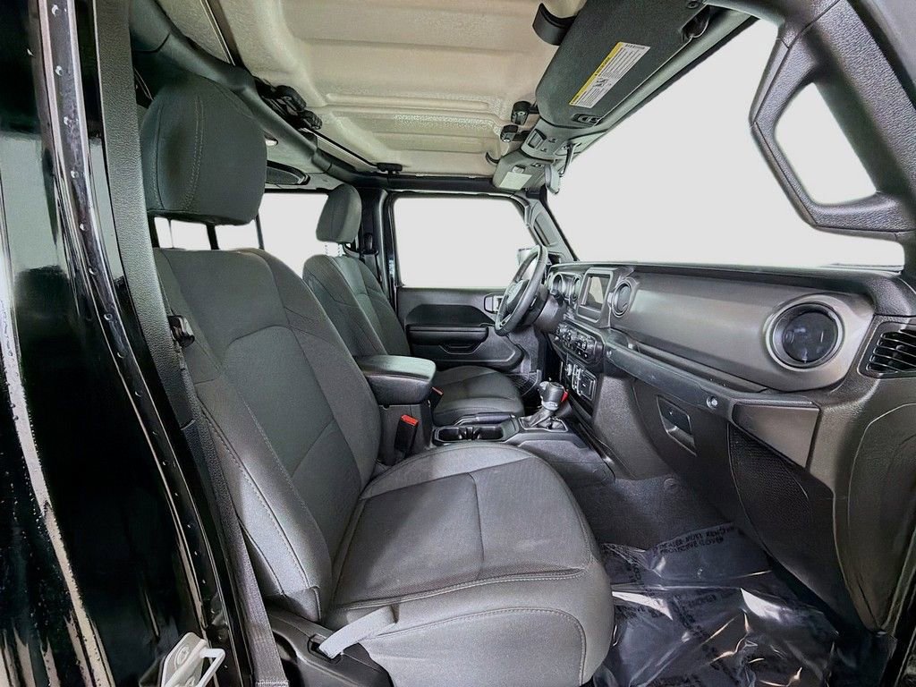Used 2021 Jeep Gladiator Sport image 18
