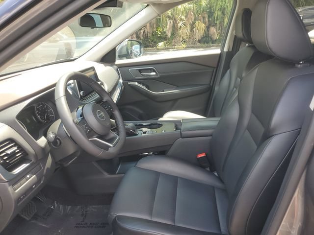 Used 2021 Nissan Rogue SV w/ Premium Package FWD image 14