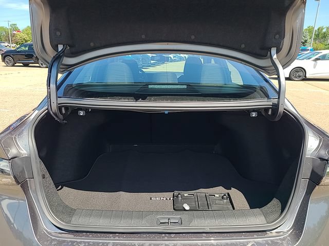 New 2026 Nissan Sentra SV w/ SV Convenience Package FWD image 27