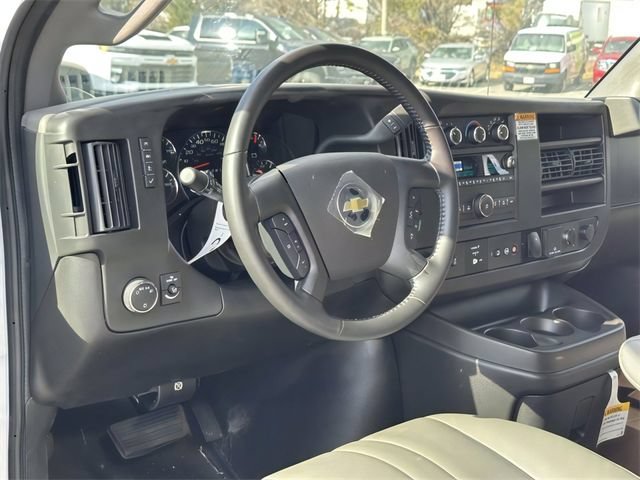 New 2023 Chevrolet Express 4500 w/ Power Convenience Package RWD image 9