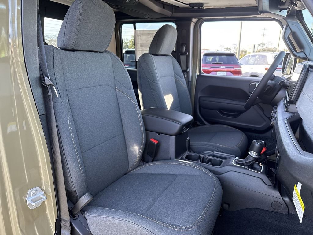 New 2025 Jeep Gladiator Sport image 28