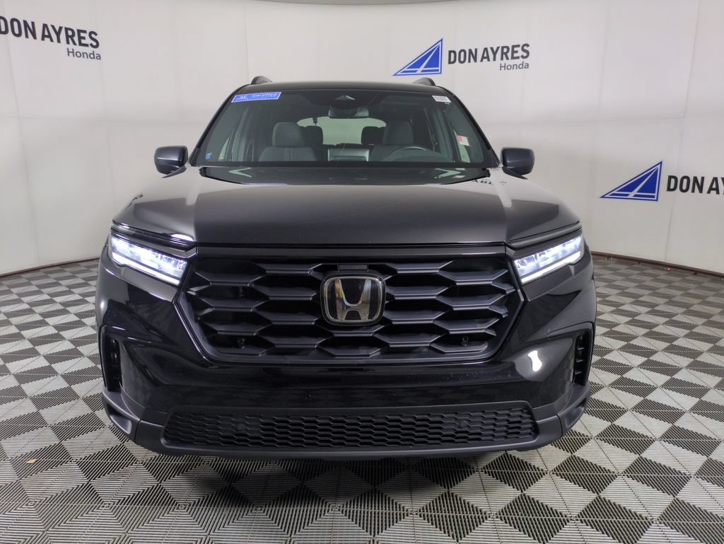 Certified 2025 Honda Pilot Sport image 12