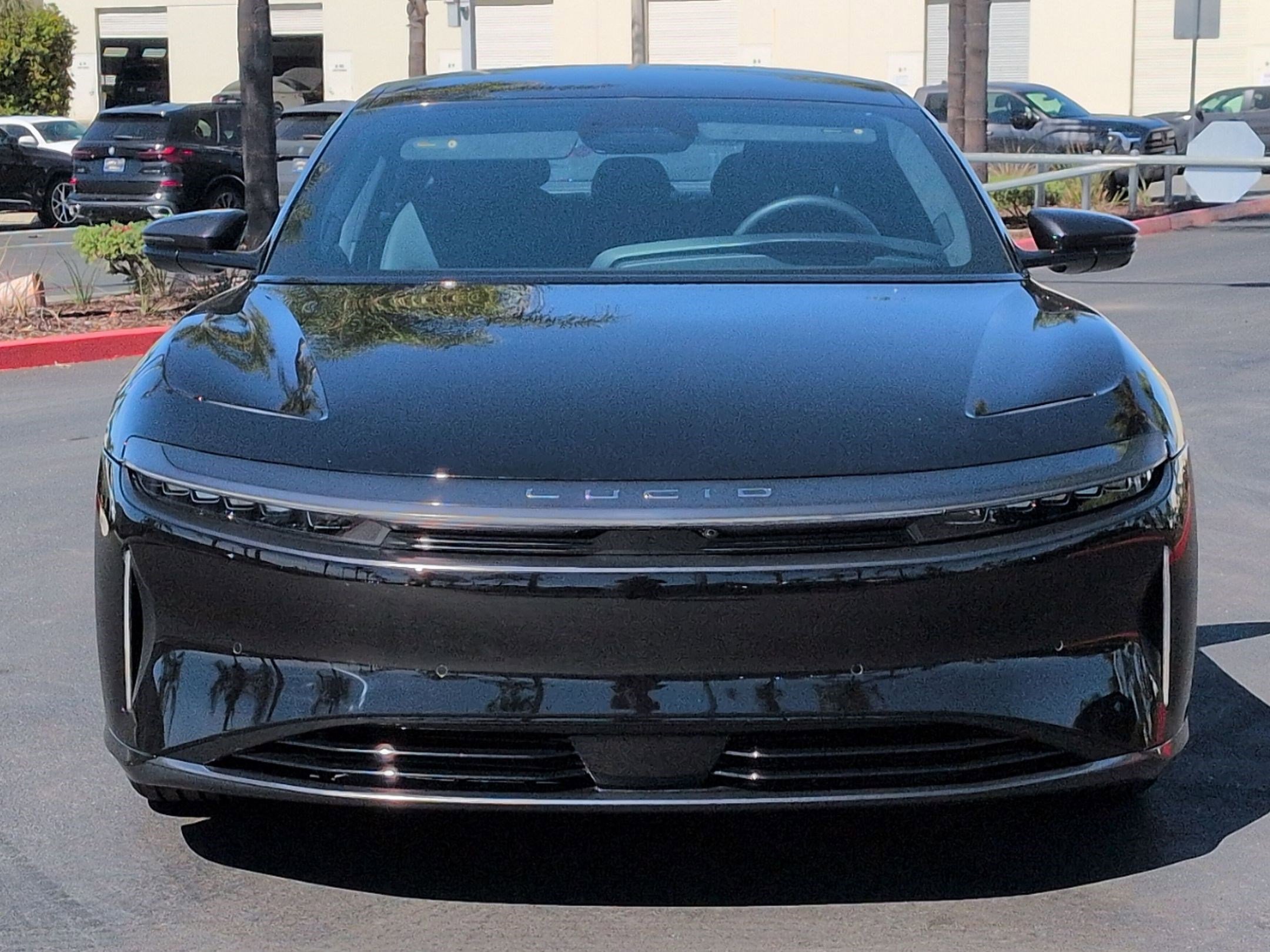 Used 2024 Lucid Air Touring image 3