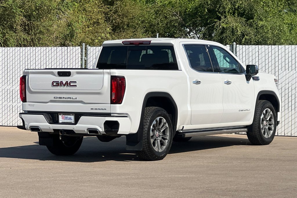 Used 2023 GMC Sierra 1500 Denali image 4
