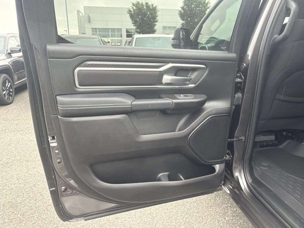 New 2026 RAM 1500 Big Horn AWD/4WD image 16
