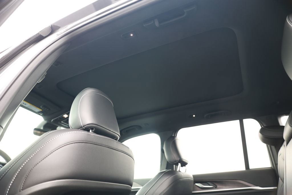 New 2026 Jeep Grand Cherokee Limited w/ MOPAR Finishing Package image 31