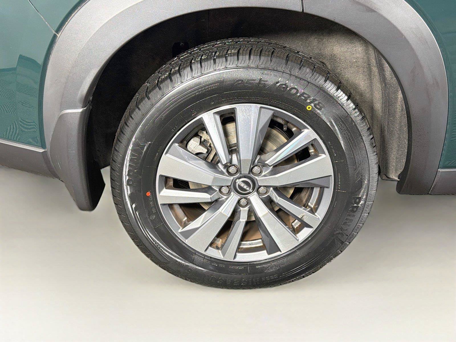 Used 2023 Nissan Pathfinder SL AWD/4WD image 35