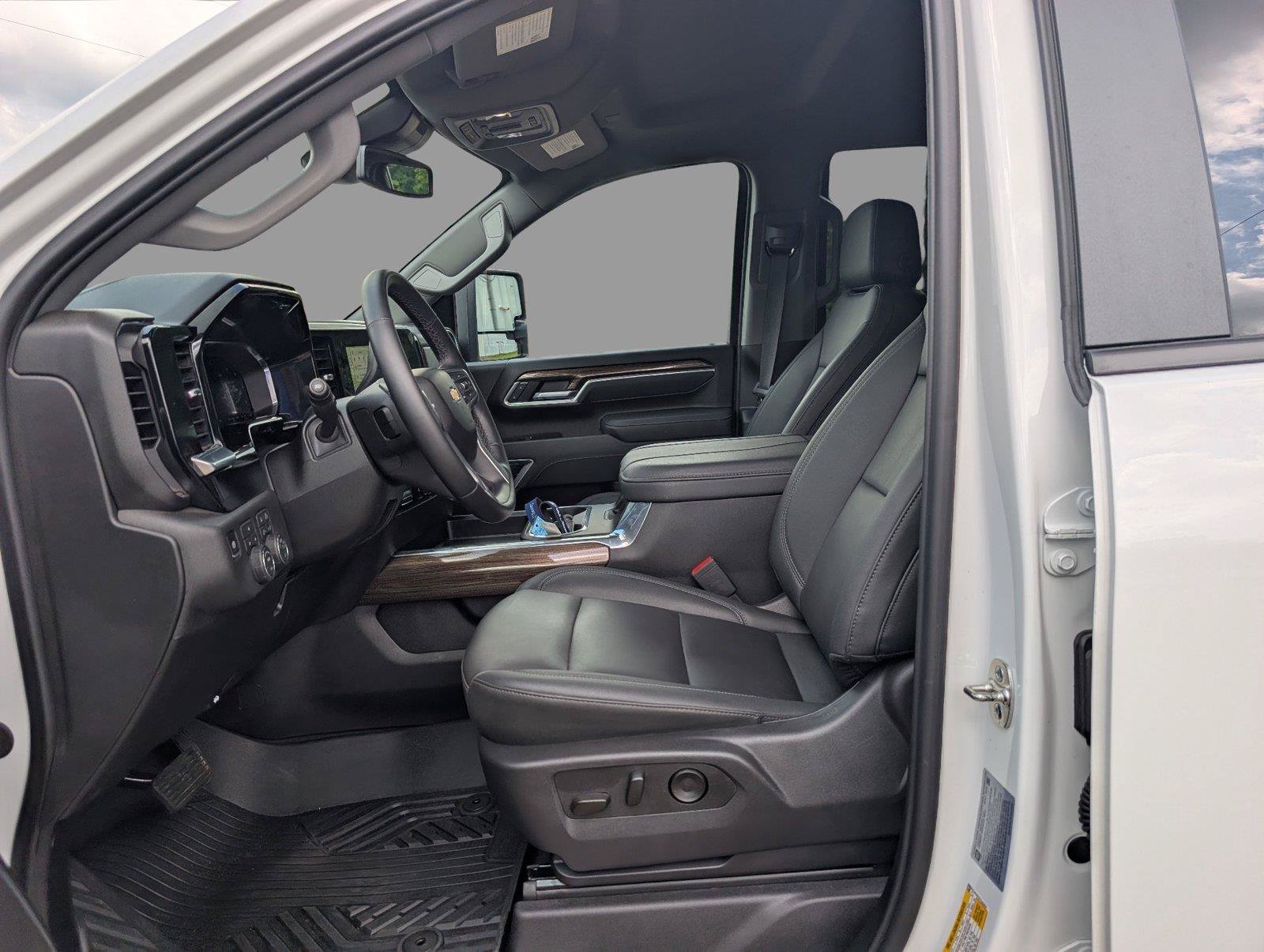 Used 2026 Chevrolet Silverado 2500 LT w/ All Star Edition AWD/4WD image 15