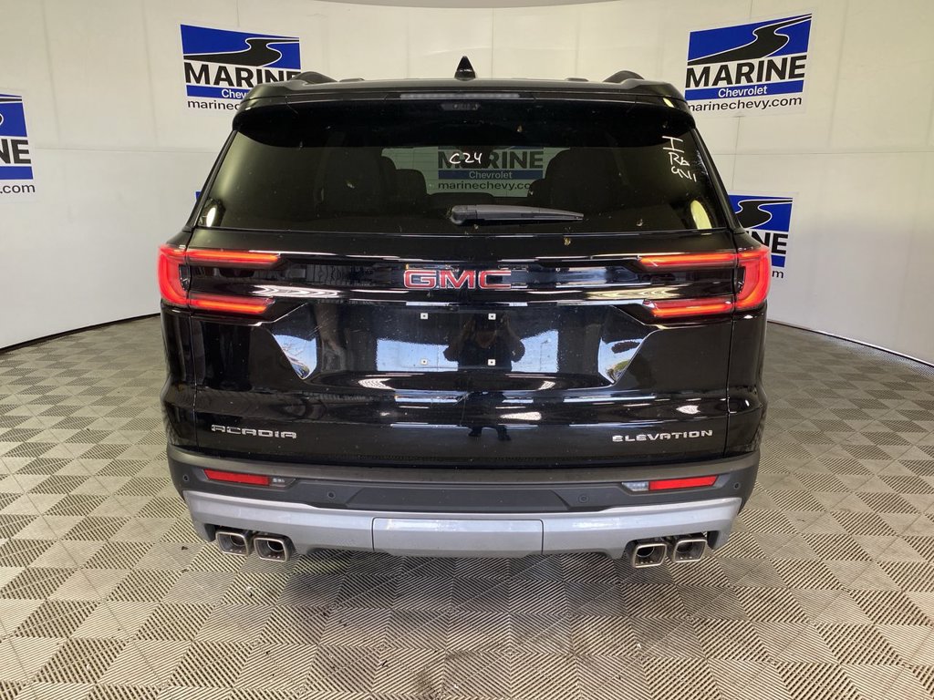 Used 2026 GMC Acadia Elevation w/ Elevation Premium Package FWD image 17