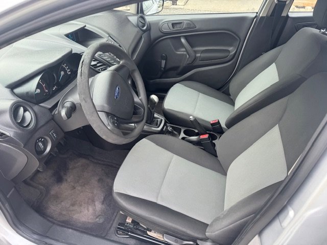Used 2017 Ford Fiesta S image 10