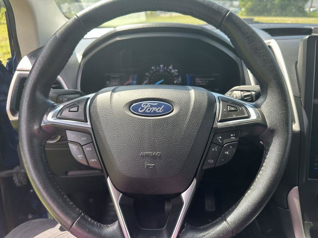 Used 2022 Ford Edge SEL image 10