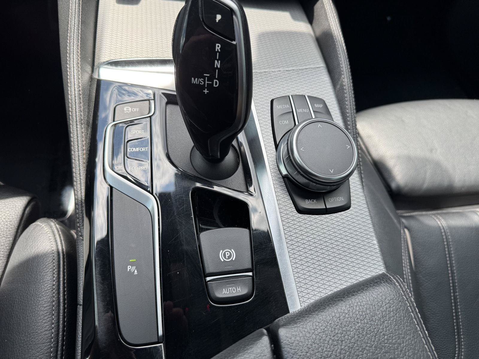 Used 2019 BMW 530i w/ M Sport Package RWD image 27