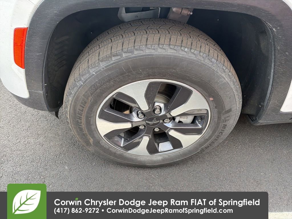 Used 2022 Jeep Grand Cherokee Limited 4xe image 4