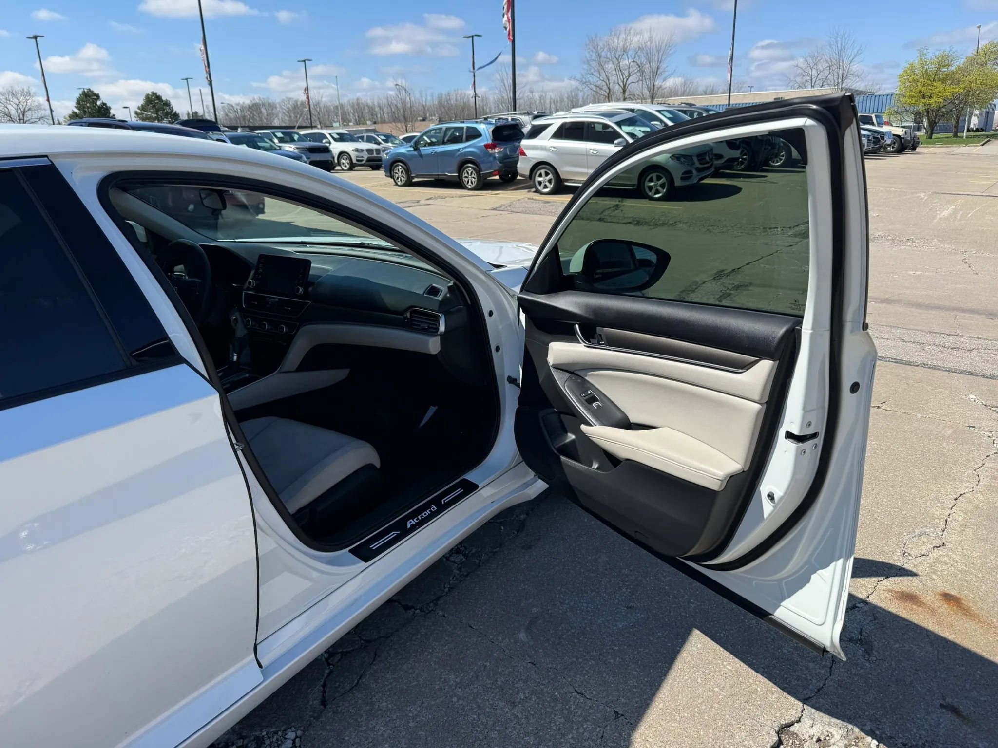 Used 2018 Honda Accord LX image 22