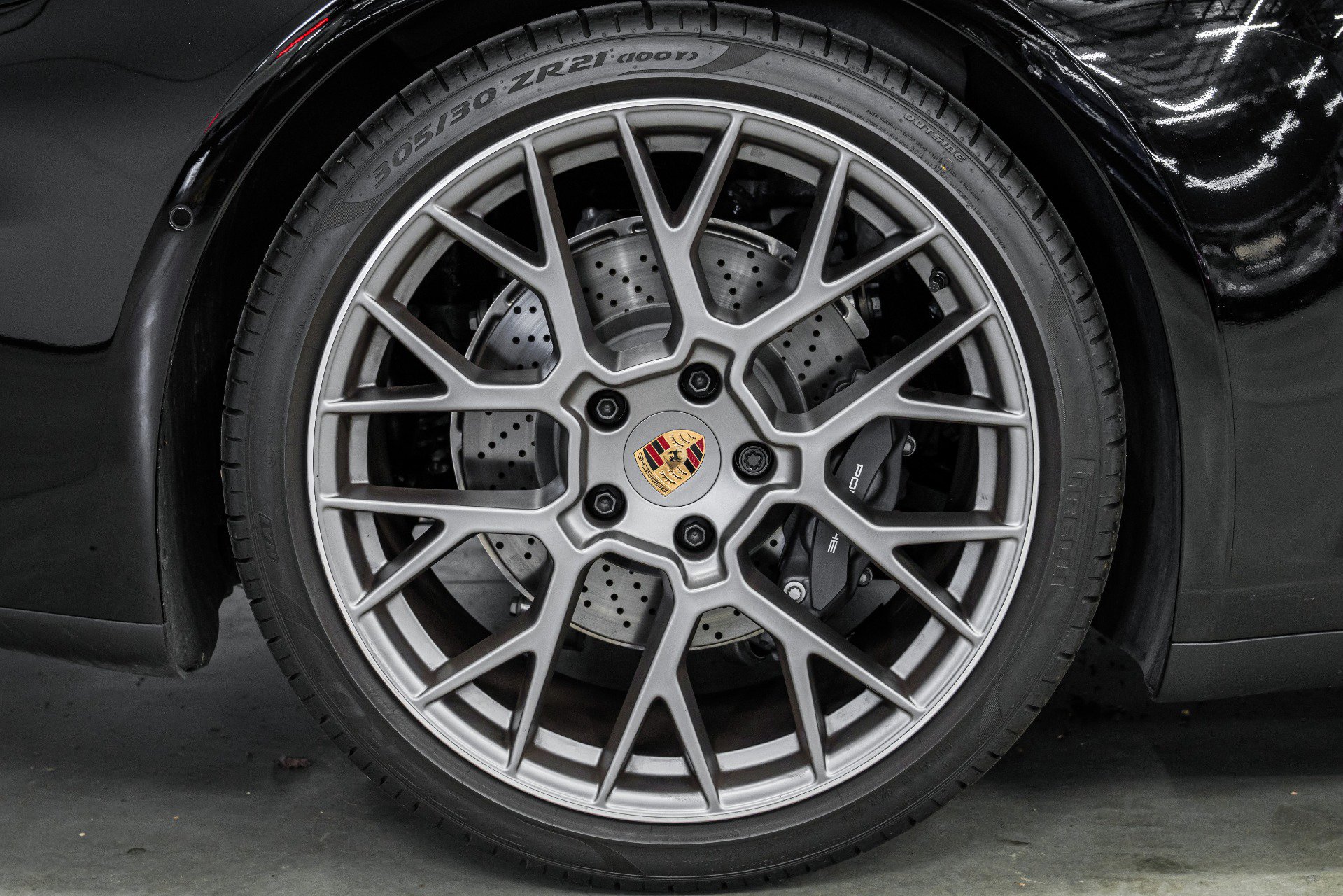 Used 2025 Porsche 911 Carrera image 31