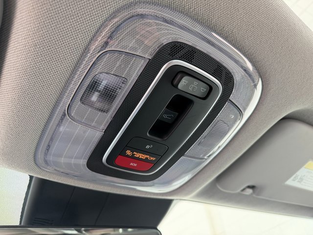 Certified 2024 Hyundai Elantra Limited image 33