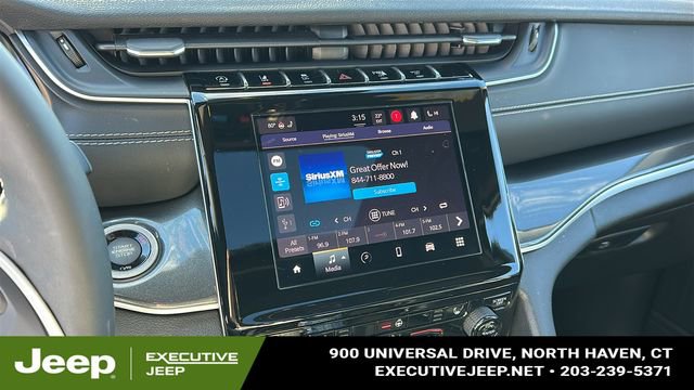 Used 2023 Jeep Grand Cherokee Altitude AWD/4WD image 16