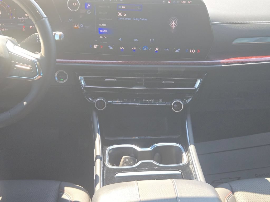 Certified 2025 Chevrolet Traverse Z71 w/ Enhanced Driving Package AWD/4WD image 18