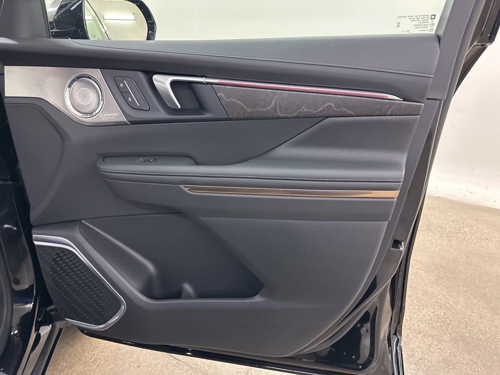 New 2026 Buick Enclave Avenir w/ Super Cruise Package image 17