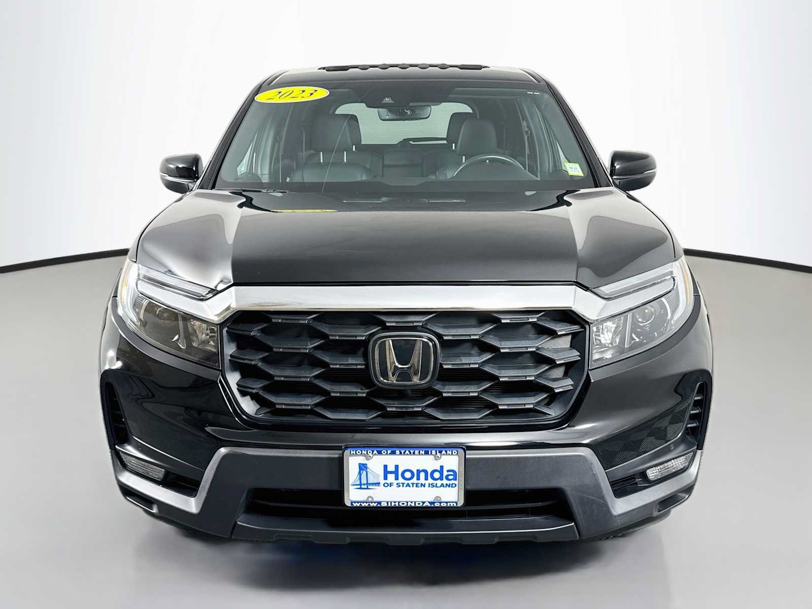 Used 2023 Honda Passport EX-L image 2