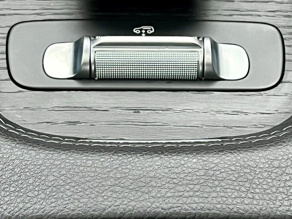 Certified 2023 Mercedes-Benz GLS 450 4MATIC image 34