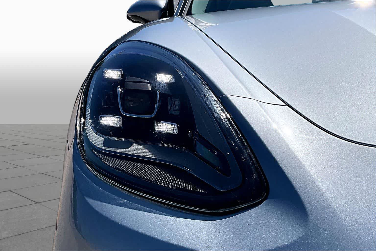 Used 2022 Porsche Panamera 4S AWD/4WD image 26