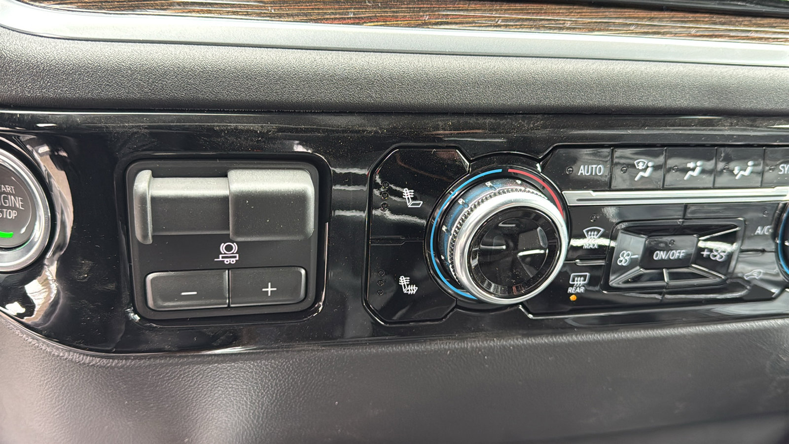 New 2026 GMC Sierra 1500 Elevation w/ Elevation Premium Package image 16