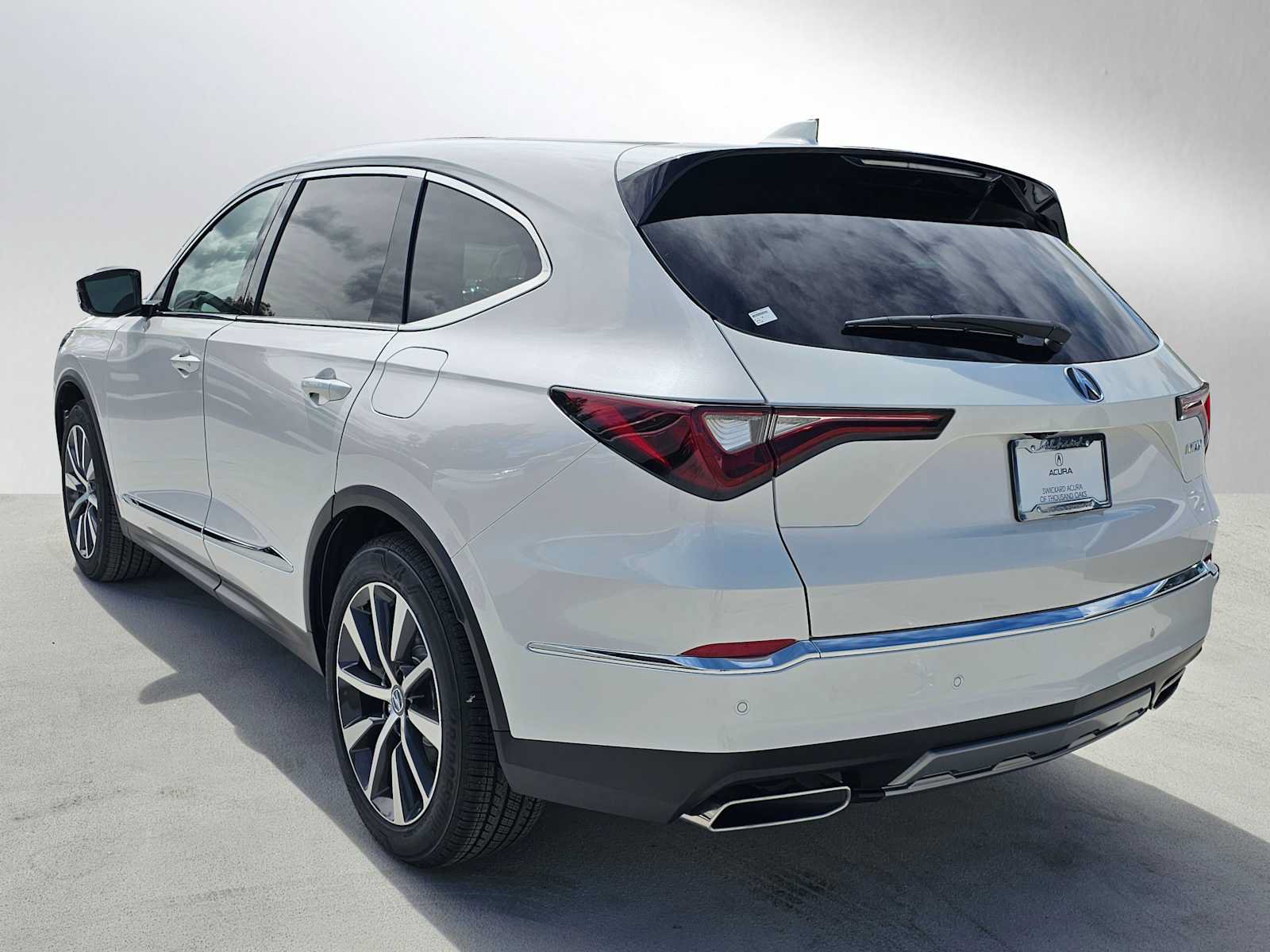 New 2026 Acura MDX w/ Technology Package FWD image 5